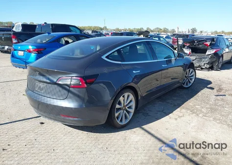 2018 Tesla Model 3 Long Range/Mid Range из США, поврежденный, VIN 5YJ3E1EA6JF020066